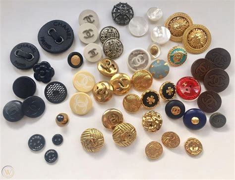 chanel vintage button.